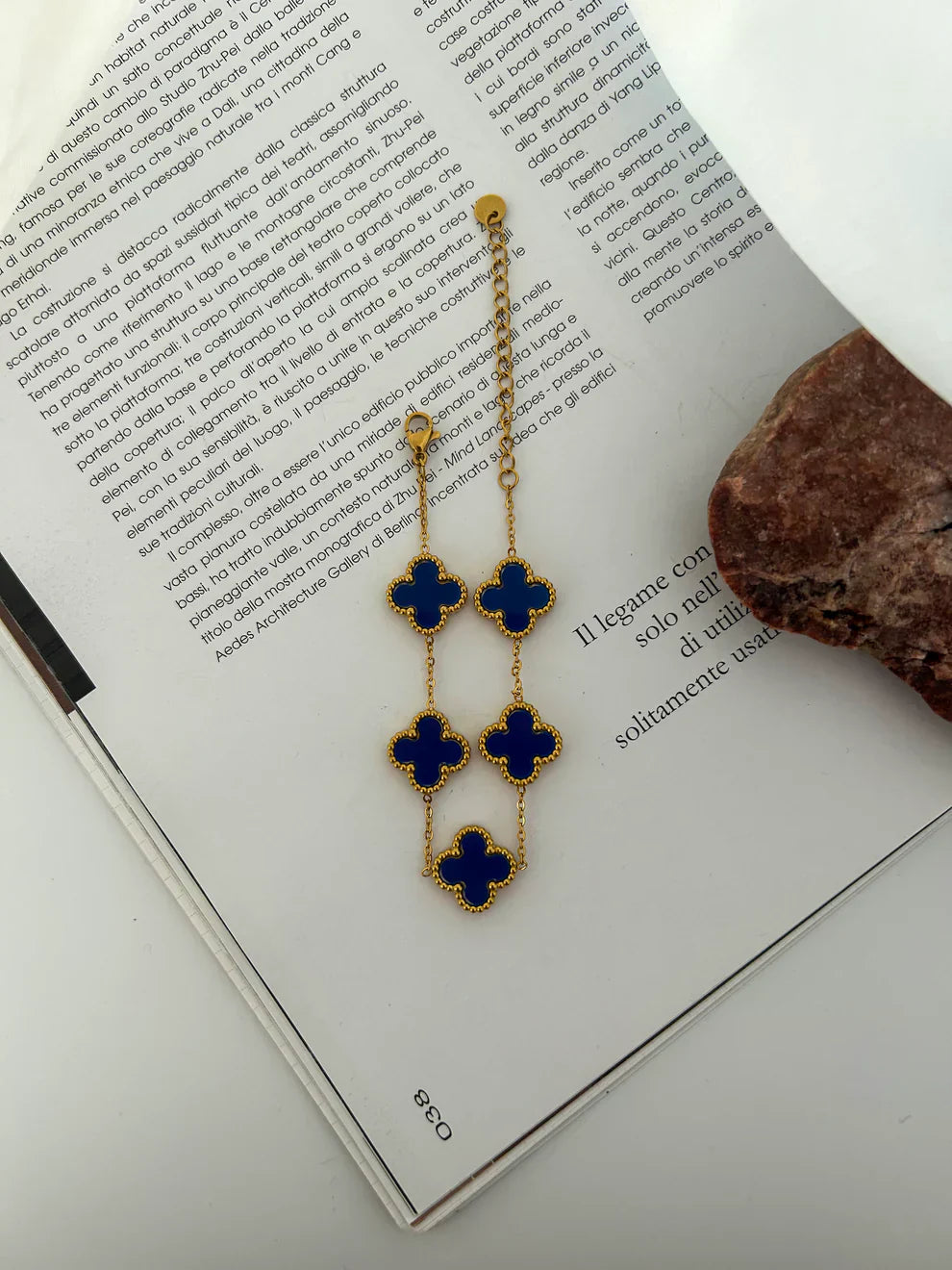 Flower Design Anti Tarnish Clover blue Bracelet