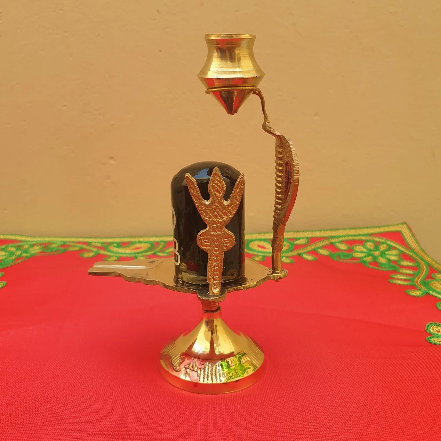 Lord Shiva Lingam Stand with Water Fountain for Home Temple Pooja