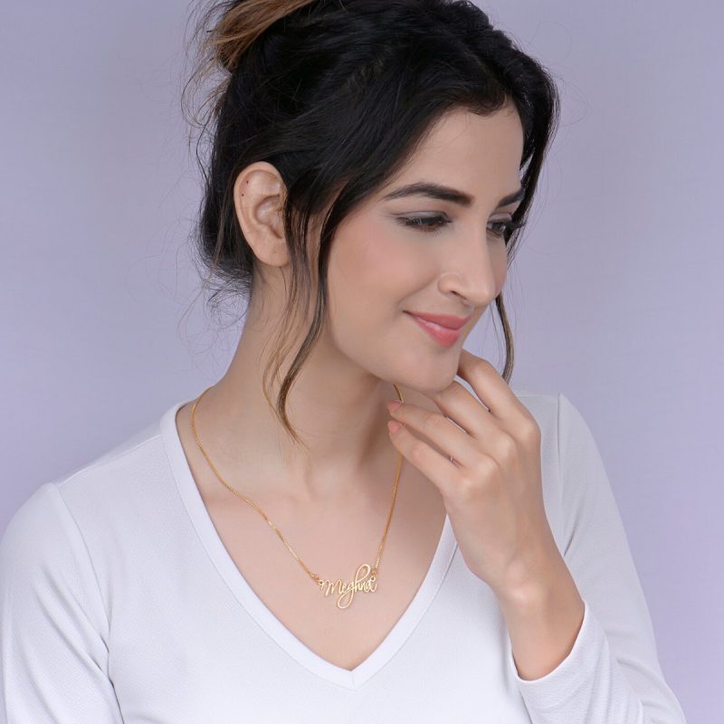 Cursive Curved Name Necklace